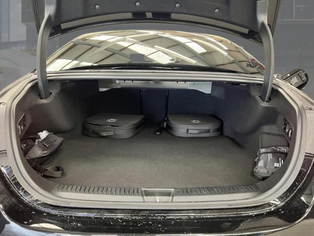 MERCEDES-BENZ E 300 e Berline Luxury Line  