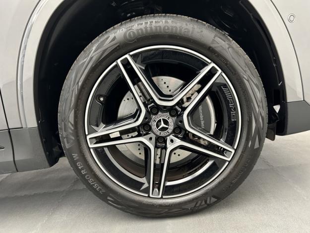 MERCEDES-BENZ GLA 250 e AMG Line Toit Pano  