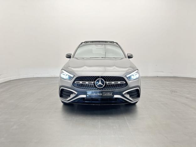MERCEDES-BENZ GLA 250 e AMG Line Toit Pano  