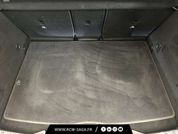 MERCEDES-BENZ GLA 250 e AMG Line Toit Pano  