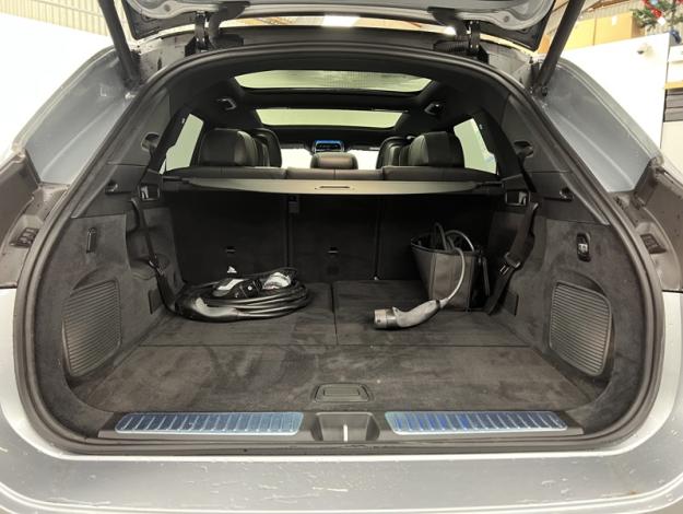 MERCEDES-BENZ EQS SUV 450+ Luxury Line 7 places   