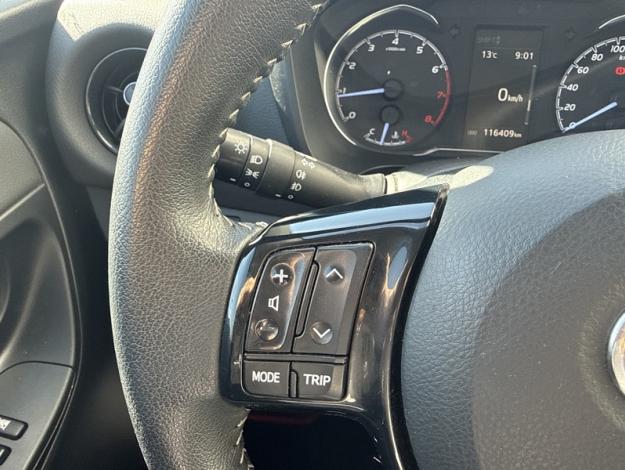 TOYOTA Yaris DYNAMIC 70 VVT-i  