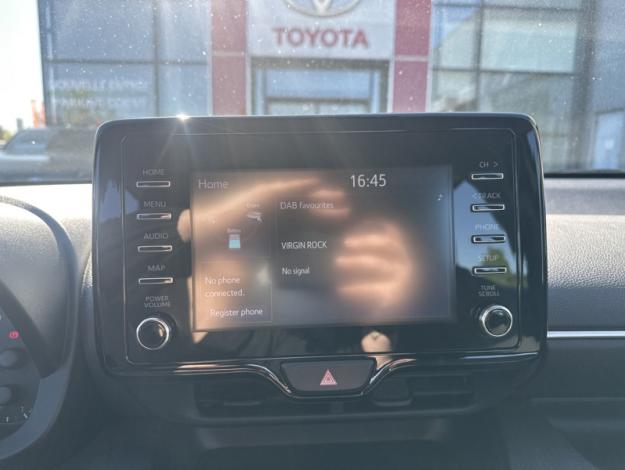 TOYOTA Yaris Hybride 116h Dynamic  1.5 116 ch 