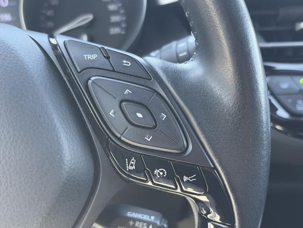 TOYOTA C-HR 122h Distinctive pack  