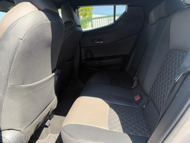 TOYOTA C-HR 122h Distinctive pack  