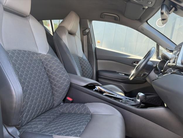 TOYOTA C-HR 122h Distinctive pack  