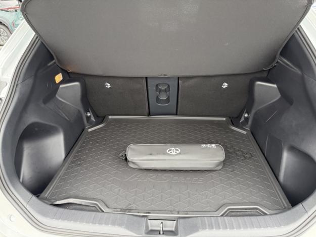 TOYOTA Yaris Cross 1.5 HYBRID 116H DESIGN Cargo  