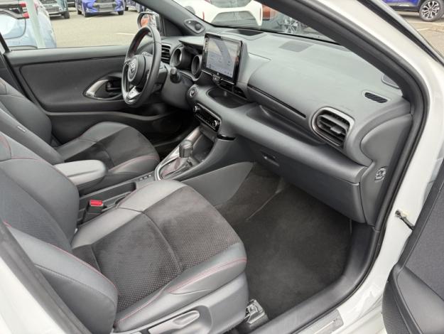 TOYOTA Yaris Hybride 116h GR SPORT  