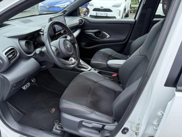 TOYOTA Yaris Hybride 116h GR SPORT  
