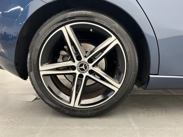 MERCEDES-BENZ Classe A 180 Progressive Line  