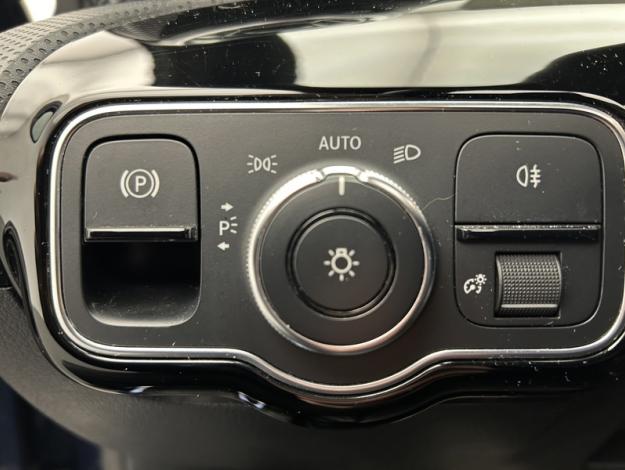 MERCEDES-BENZ Classe A 180 Progressive Line  