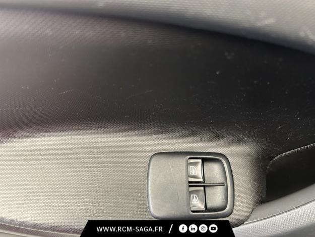 SMART forfour Base 52 kW pure 1.0 71 ch 