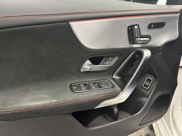 MERCEDES-BENZ CLA 250  4MATIC SB AMG Premium PLUS  
