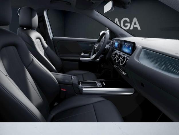 MERCEDES-BENZ GLA 180   Cyber Edition