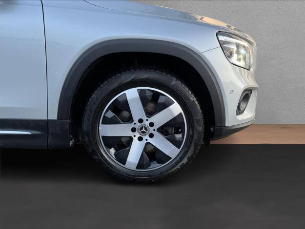 MERCEDES-BENZ GLB GLB 200d 4MATIC (23/23)