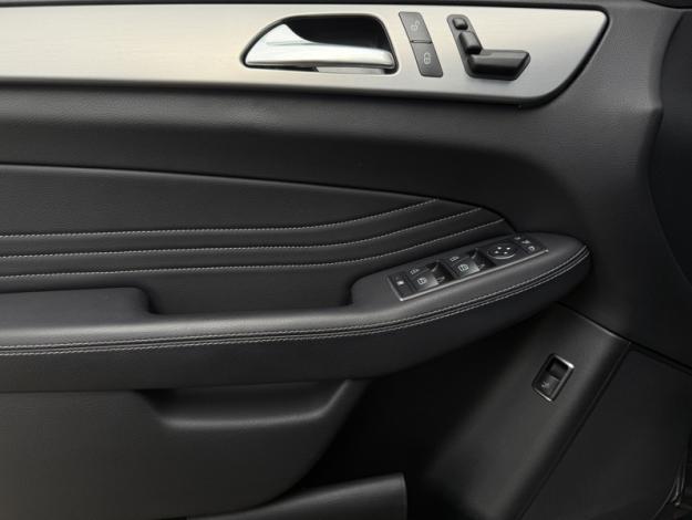 MERCEDES-BENZ Classe M ML 350  BlueTEC 4MATIC tout-terrain  