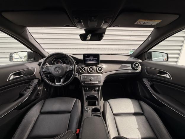MERCEDES-BENZ GLA 180 Sport Edition  