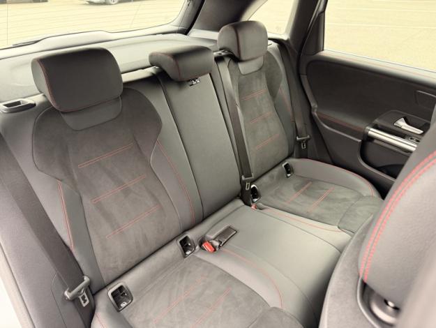 MERCEDES-BENZ Classe B 250 e Hybrid EQ AMG Line  