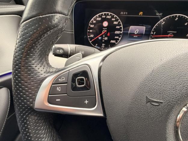 MERCEDES-BENZ Classe E Berline E 220 d  