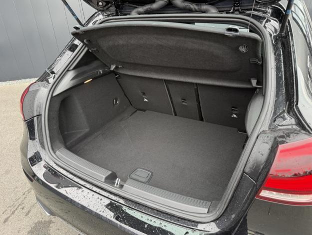 MERCEDES-BENZ Classe A 180 Progressive Line  