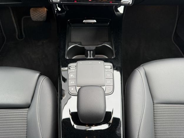MERCEDES-BENZ Classe A 180 Progressive Line  