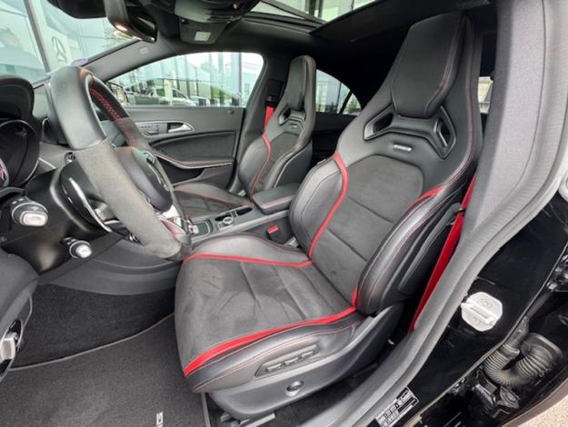 MERCEDES-BENZ CLA Coupé CLA 45 AMG 4MATIC Coupé  