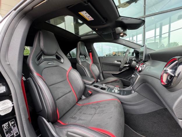MERCEDES-BENZ CLA Coupé CLA 45 AMG 4MATIC Coupé  