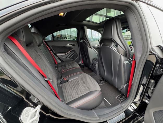 MERCEDES-BENZ CLA Coupé CLA 45 AMG 4MATIC Coupé  