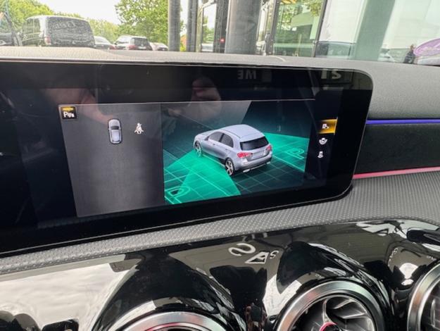 MERCEDES-BENZ Classe A 180 AMG Line  