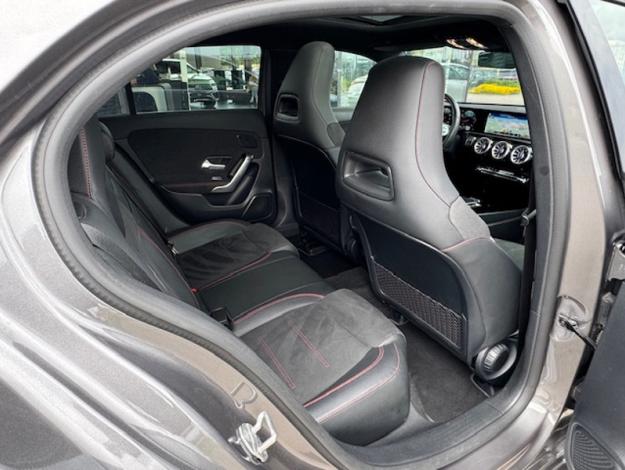 MERCEDES-BENZ Classe A 180 AMG Line  