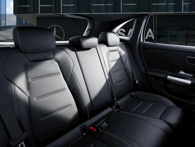 MERCEDES-BENZ GLA 200 d AMG Line  GLA 200 d AMG Line