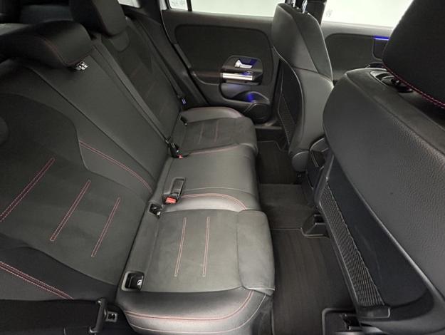 MERCEDES-BENZ GLA 200 d tout terrain  