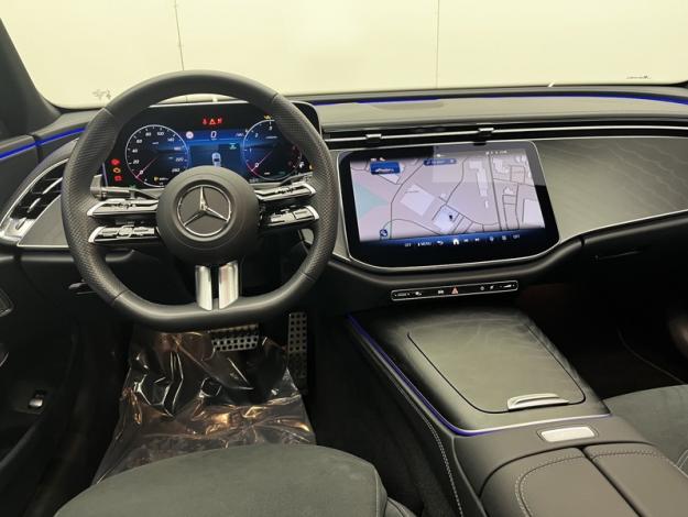 MERCEDES-BENZ Classe E Berline Classe E 220 d AMG Line Berline  Classe E 220 d AMG Line Berline