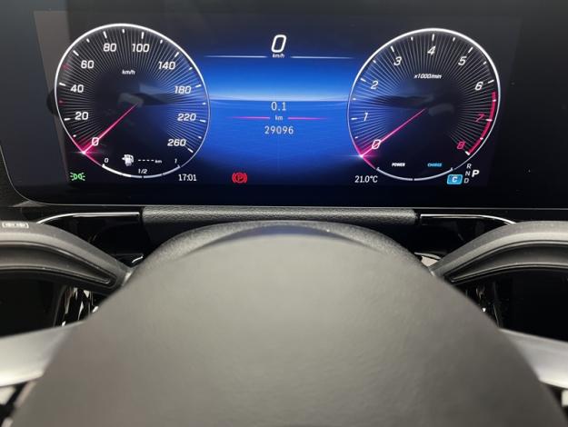 MERCEDES-BENZ GLA 200 AMG Line  