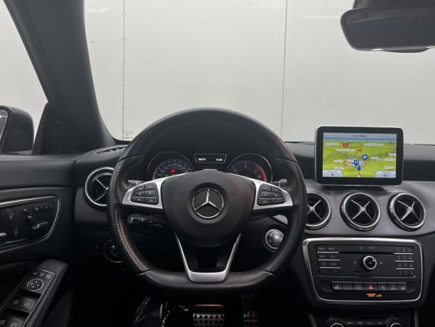 MERCEDES-BENZ CLA Shooting Brake CLA 220 CDI Fascination  
