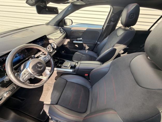 MERCEDES-BENZ GLA 200 d AMG Line  GLA 200 d AMG Line
