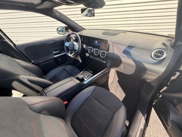 MERCEDES-BENZ GLA 200 d AMG Line  GLA 200 d AMG Line