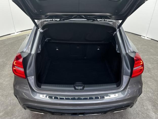MERCEDES-BENZ GLA 200 d  