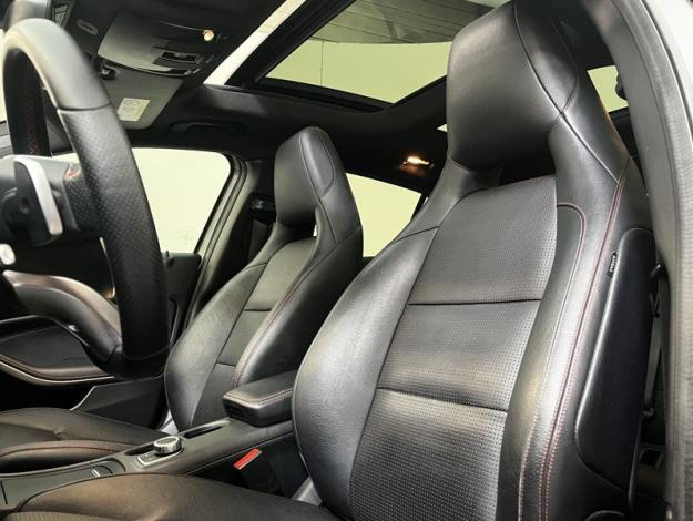 MERCEDES-BENZ GLA 200 d  