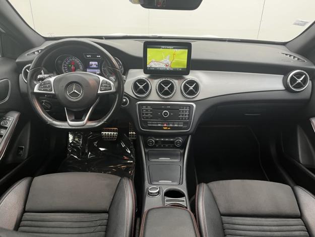 MERCEDES-BENZ GLA 200 d Fascination  