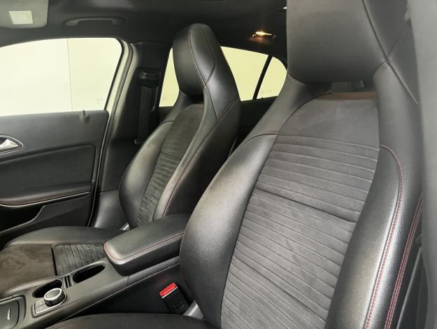 MERCEDES-BENZ GLA 200 d Fascination  