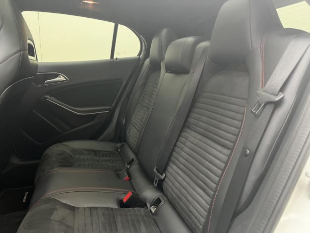MERCEDES-BENZ GLA 200 d Fascination  