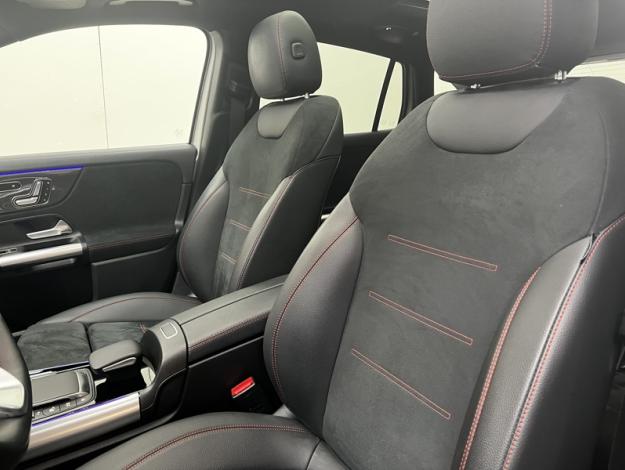 MERCEDES-BENZ GLA 250 e AMG Line  