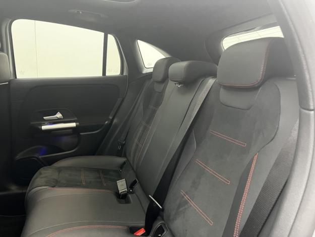 MERCEDES-BENZ GLA 250 e AMG Line  