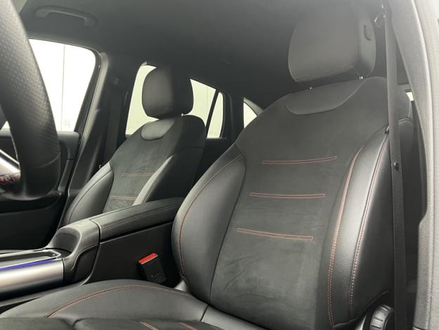 MERCEDES-BENZ GLA 200 d AMG Line  