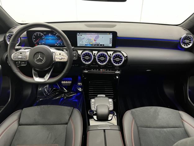 MERCEDES-BENZ Classe A 200 AMG Line  