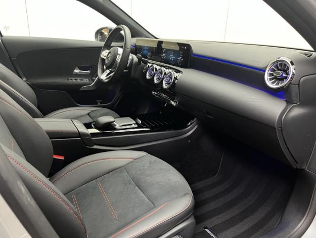 MERCEDES-BENZ Classe A 200 AMG Line  