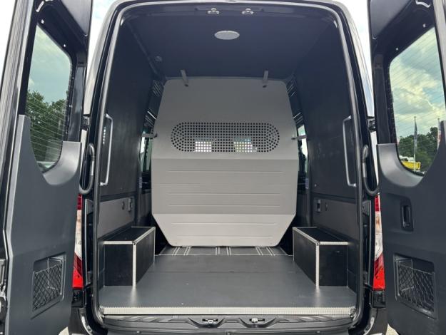 MERCEDES-BENZ Sprinter 317 CDI Fourgon Toit sureleve Standard Select 