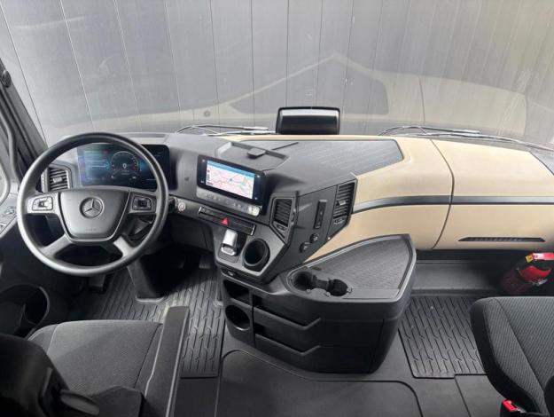 MERCEDES-BENZ Actros 1845 LS 4x2 BigSpace 2.50M  
