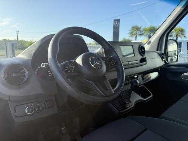 MERCEDES-BENZ Sprinter 315 CDI Fourgon Toit sureleve Standard First 